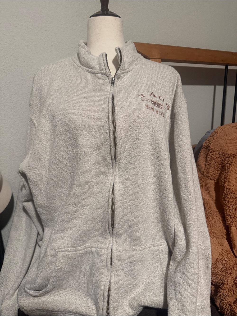 Taos New Mexico zip jacket light gray tan detail size large
